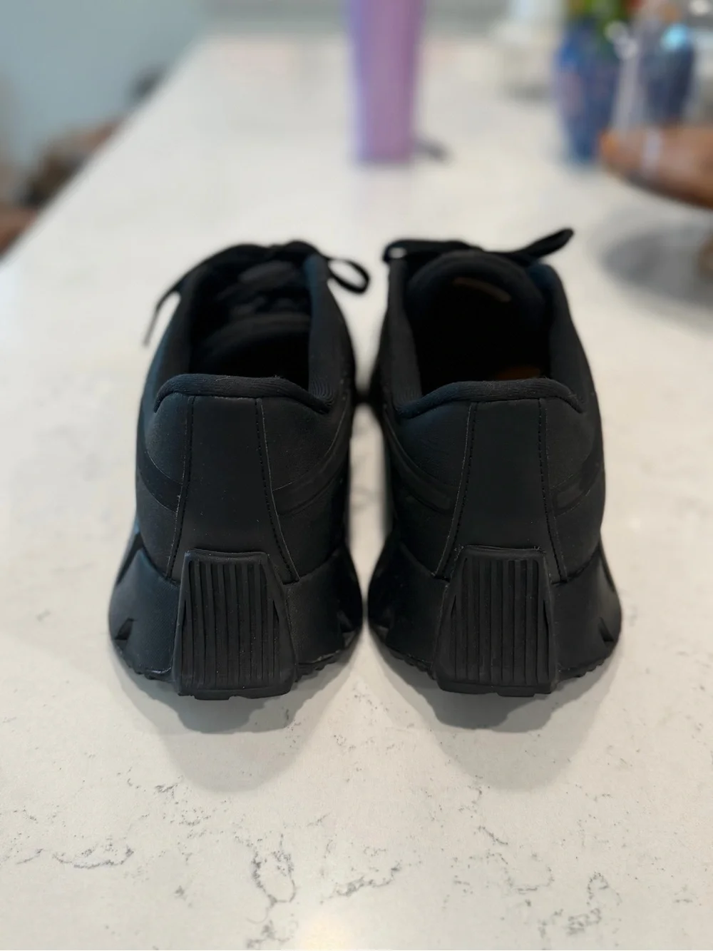 Reebok Men’s Black Lightweight Athletic Trainers